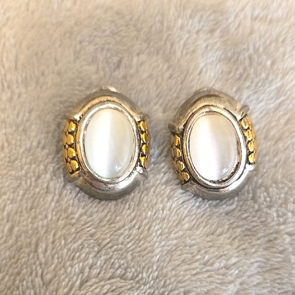 #195 Vintage Elegant Silver and Gold Tone Earrings